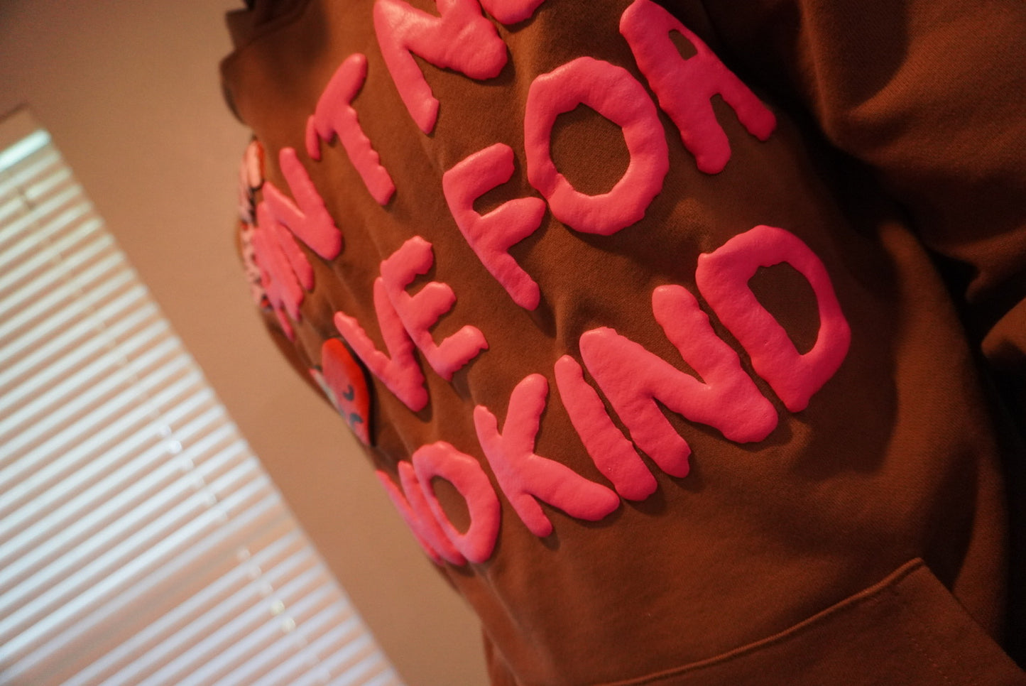 MOCHA "NO LOVE" HOODIE